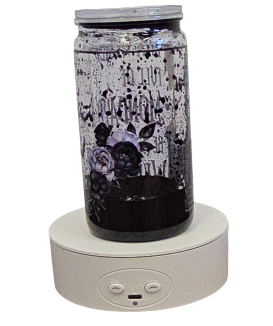 Wednesday Addams Black Blood Drip 16oz Halloween Snowglobe Tumbler with Straw – “In a World Full of Mondays, Be a Wednesday” / Gobelet d’Halloween Mercredi Addams Effet Sanglant Noir 16oz avec paille – « Dans un monde plein de lundis, sois une Mercredi